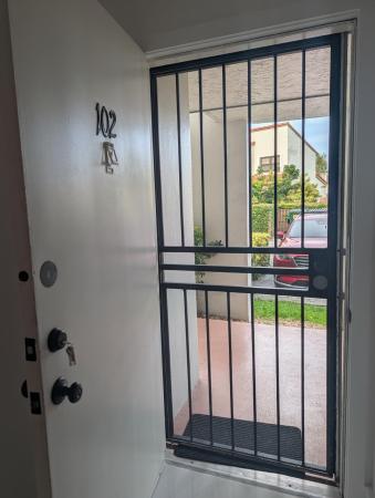 10317 NW 9th St Cir #102-9, Unincorporated Dade County, Florida 33172, image 3