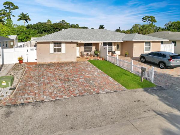 Cannongate, 5365 Cannon Way, West Palm Beach, Florida 33415, image 1
