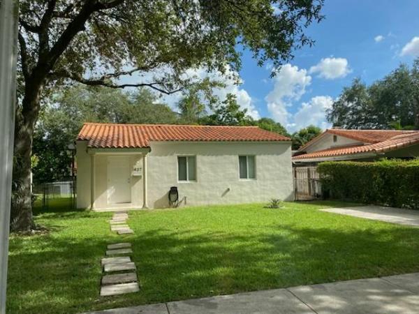Cinema Park Country Club Estates, 437 Lark Ave, Miami Springs, Florida 33166, image 1