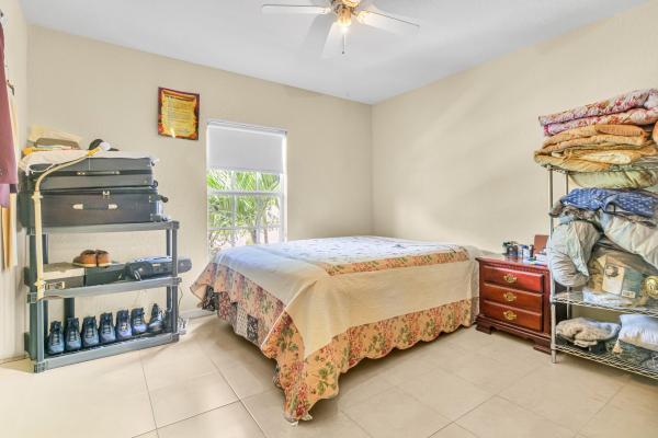 4205 Emerald Vis, Lake Worth, Florida 33461, image 3