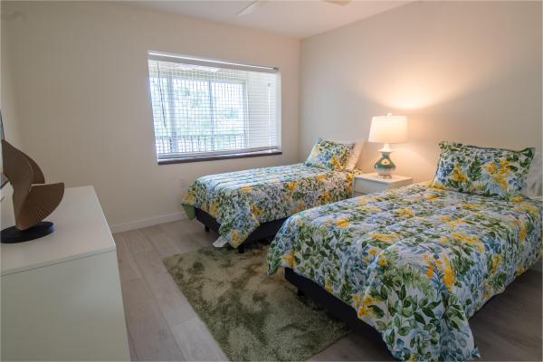 5 High Point Cir W #212, Naples, Florida 34103, image 1