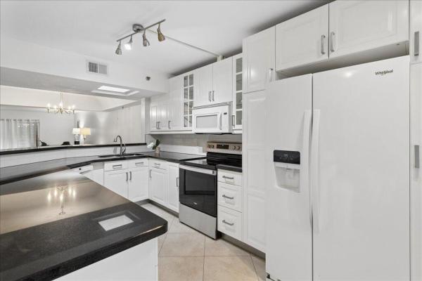 The Pines Of Boca Barwood, 23344 Carolwood Ln #505, Boca Raton, Florida 33428, image 2