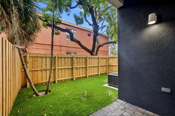 432 SE 16th St #432, Fort Lauderdale, Florida 33316, image 2