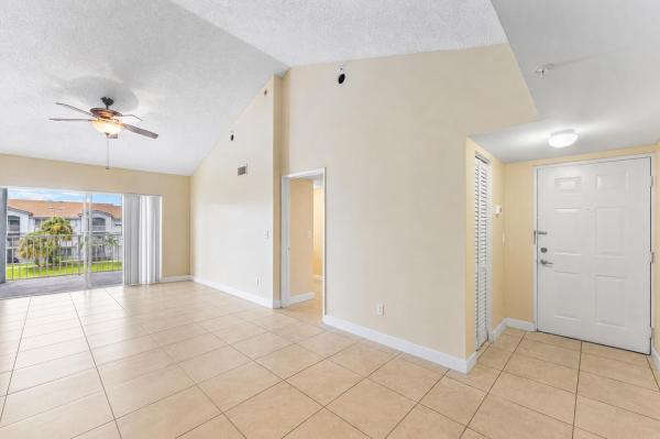 Royal Grand, 2620 S University Dr #308, Davie, Florida 33328, image 3