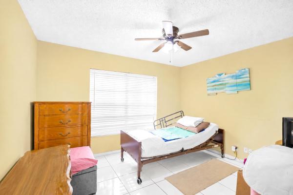 Country Fair, 9871 Watermill Cir #D, Boynton Beach, Florida 33437, image 3