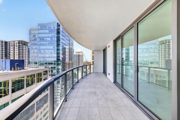 100 Las Olas, 100 E Las Olas Blvd #1902, Fort Lauderdale, Florida 33301, image 2