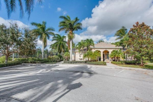 Magnolia Bay, 4506 Illicium Dr, Palm Beach Gardens, Florida 33418, image 2