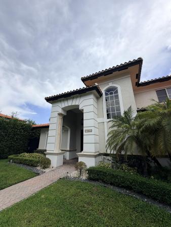 Silvercrest North, 7952 NW 161st Ter, Miami Lakes, Florida 33016, image 3