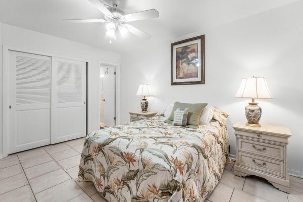 3120 Lake Osborne Dr #106, Lake Worth, Florida 33461, image 2