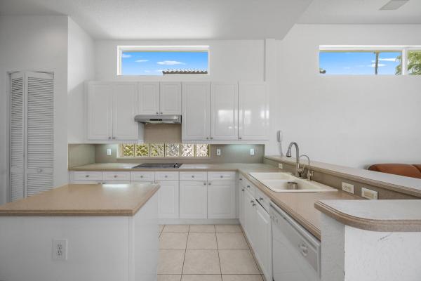 The Shores At Boca Raton, 18644 Ocean Mist Dr, Boca Raton, Florida 33498, image 3