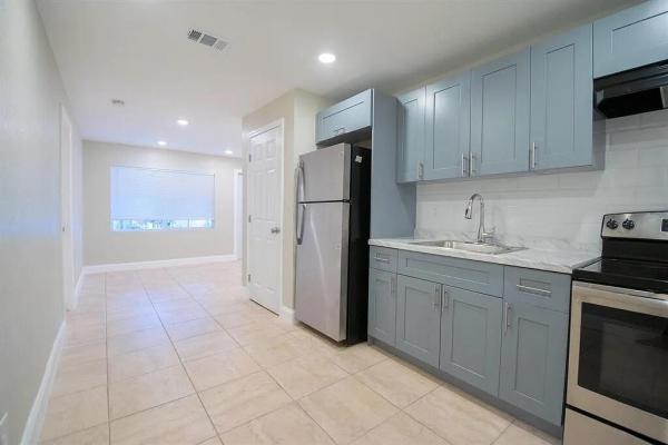 Alamanda Vista, 508 N 23rd St, Fort Pierce, Florida 34950, image 2