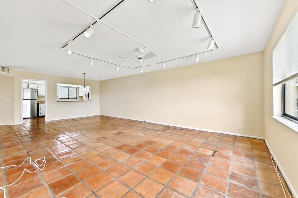 2820 Tennis Club Dr #401, West Palm Beach, Florida 33417, image 1