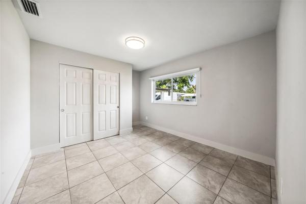 4800 NE 4th Ave, Oakland Park, Florida 33334, image 2