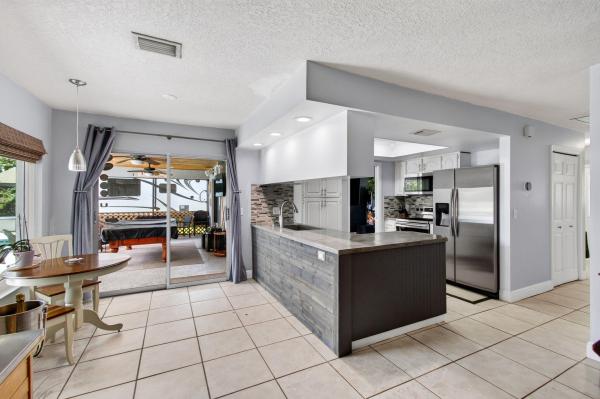 Eastwood Of Wellington, 1630 Tamarack Way, Wellington, Florida 33414, image 3