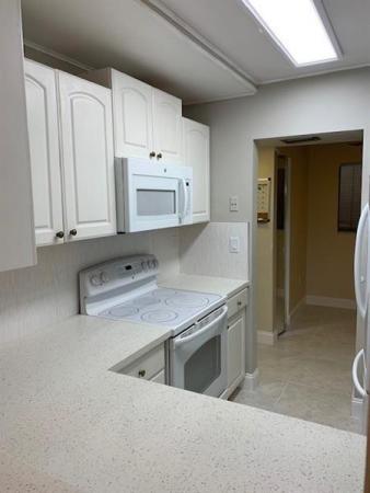 Manaranda Village, 1021 Mockingbird Ln #217, Plantation, Florida 33324, image 2