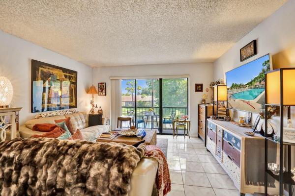 Pine Ridge North 2, 608 Sea Pine Way #E2, Greenacres, Florida 33415, image 2