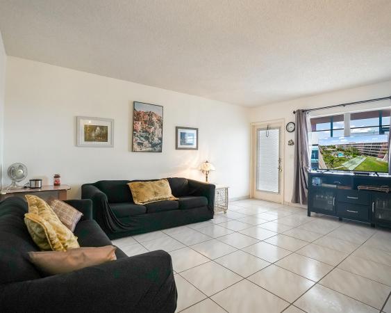 Eldorado Plaza West, 180 NE 12th Ave #15E, Hallandale Beach, Florida 33009, image 1