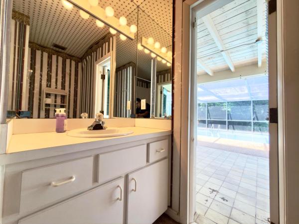 High Point, 135 SE 26th Ave, Boynton Beach, Florida 33435, image 1