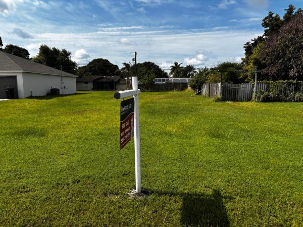Palm Trails, 1450 SW Del Rio Blvd, Port St. Lucie, Florida 34953, image 2
