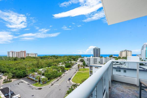La Rive, 715 Bayshore Dr #PH-4, Fort Lauderdale, Florida 33304, image 3