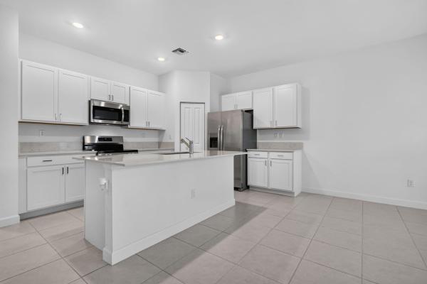 4168 Lagoon Shore Dr, Lake Worth, Florida 33467, image 3