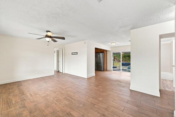 American Homes At Southwind Lakes, 9734 Alaska Cir, Boca Raton, Florida 33434, image 3