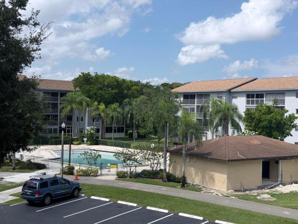 Buckingham At Century Village, 800 SW 125th Way #308O, Pembroke Pines, Florida 33027, image 3
