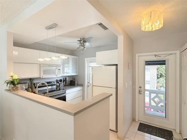 Petunia Gardens, 5171 W Oakland Park Blvd #312, Lauderdale Lakes, Florida 33313, image 2