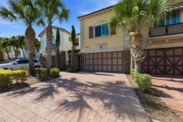 Binks Pointe, 15672 Italian Cypress Way, Wellington, Florida 33414, image 2