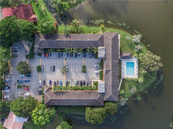 Waters Edge Of Coral Springs, 11477 NW 39th Ct #305-1, Coral Springs, Florida 33065, image 2