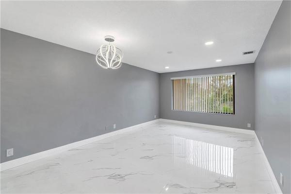 Waters Edge Of Coral Springs, 11477 NW 39th Ct #305-1, Coral Springs, Florida 33065, image 2