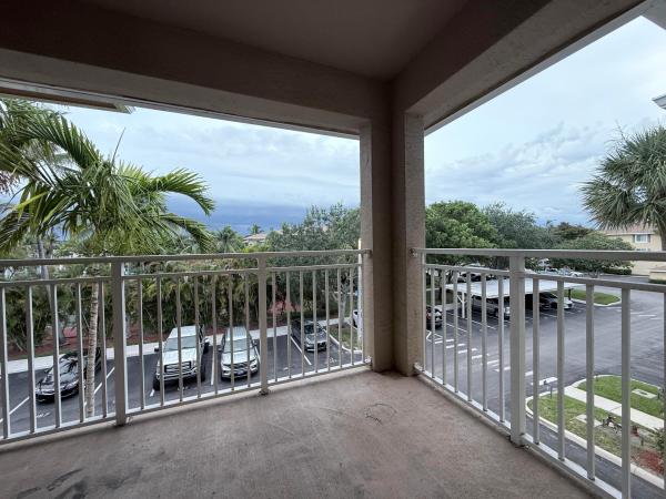 6378 Emerald Dunes Dr #301, West Palm Beach, Florida 33411, image 2