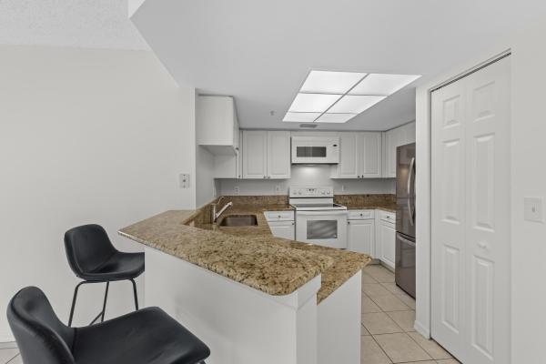Grand View At Crestwood, 300 Crestwood Ct N #302, Royal Palm Beach, Florida 33411, image 3