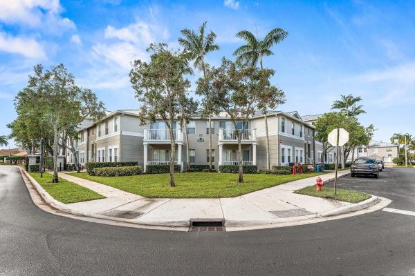 Shoma Courtyards At Royal Palm Beach, 1012 Shoma Dr, Royal Palm Beach, Florida 33414, image 3