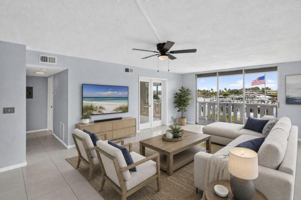 South Sea Islander, 231 E Lantana Rd #204, Lantana, Florida 33462, image 2