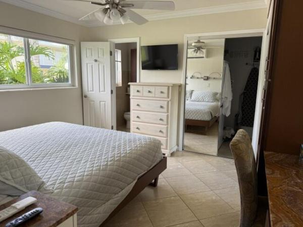Sunshine Villa, 223 S Federal Hwy #17, Dania Beach, Florida 33004, image 3