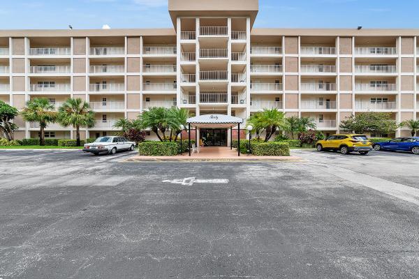 Palm-Aire Country Club 3, 2851 S Palm Aire Dr #405, Pompano Beach, Florida 33069, image 1