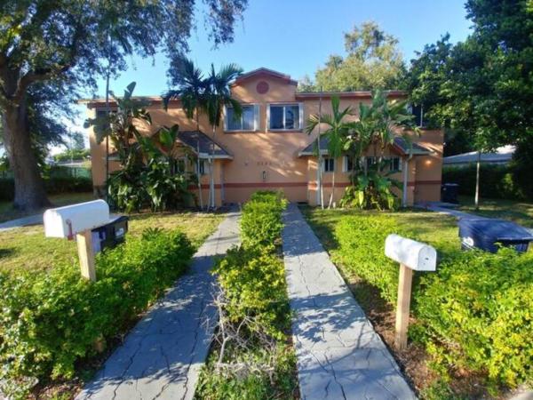 Fulford By The Sea, 2261 NE 171st St #4, North Miami Beach, Florida 33160, image 3