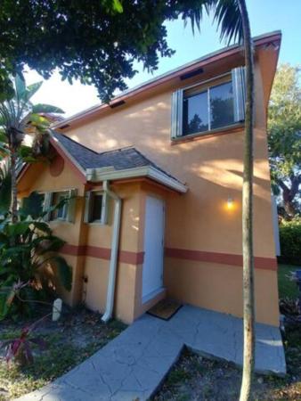Fulford By The Sea, 2261 NE 171st St #4, North Miami Beach, Florida 33160, image 1