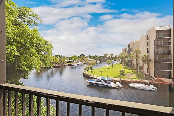 Boca Bayou, 8 Royal Palm Way #3010, Boca Raton, Florida 33432, image 1