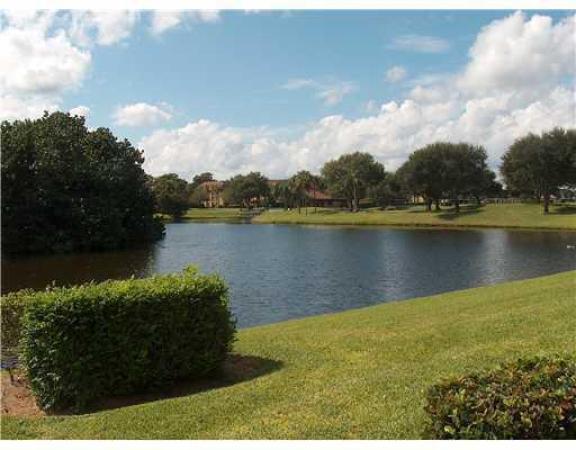5250 Woodland Lakes Dr #231, Palm Beach Gardens, Florida 33418, image 1