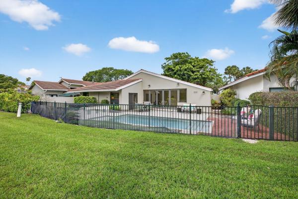 The Brooks Of Deer Creek, 2754 Deer Creek Kelly Brooke Ln, Deerfield Beach, Florida 33442, image 3