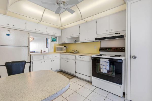 Admiralty Towers Apartments, 750 N Ocean Blvd #1202, Pompano Beach, Florida 33062, image 3