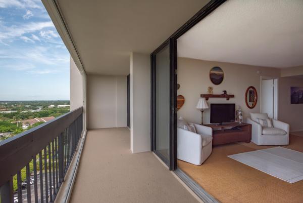 Lincoln Tower, 2400 Presidential Way #1505, West Palm Beach, Florida 33401, image 3
