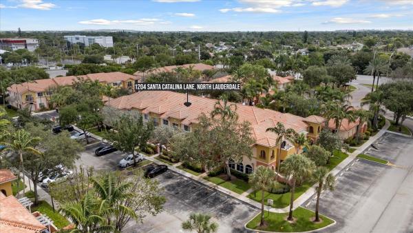 Santa Catalina Townhomes, 1204 Santa Catalina Ln, North Lauderdale, Florida 33068, image 1