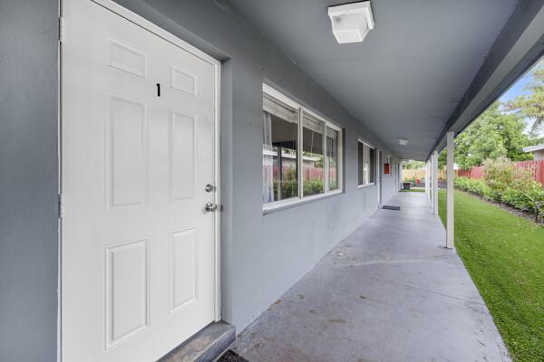 Middle River Terrace, 1208 NE 5th Ave #1-3, Fort Lauderdale, Florida 33304, image 3