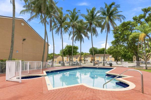 2232 SW 81st Ave, Miramar, Florida 33025, image 1