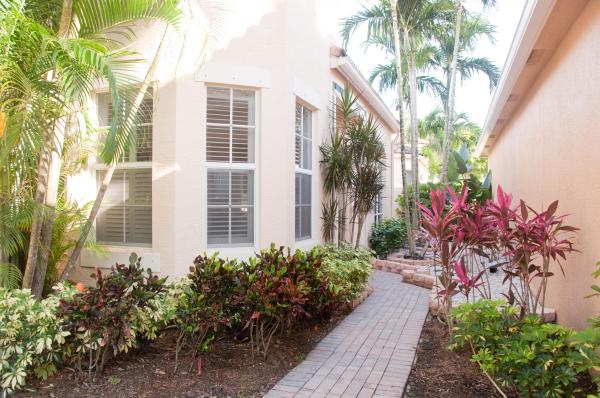 Larkspur Landing, 7684 Hummingbird Ct, West Palm Beach, Florida 33412, image 2
