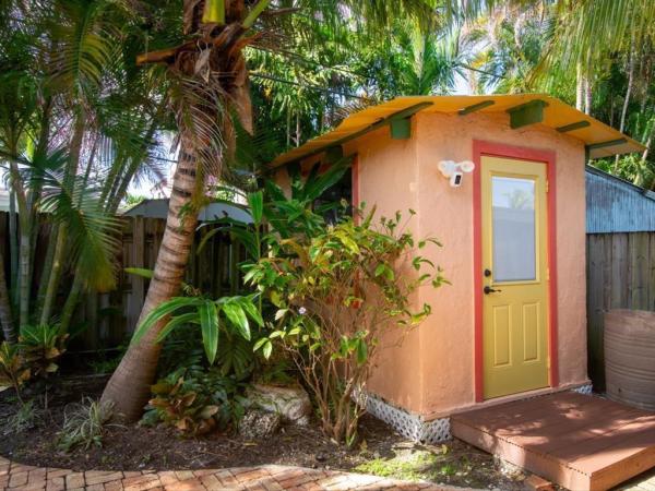 Lake Ridge, 1225 NE 16th Ter, Fort Lauderdale, Florida 33304, image 2