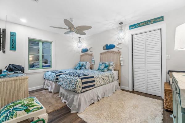 Lakeside Point, 124 Mayfield Rd, Lantana, Florida 33462, image 2